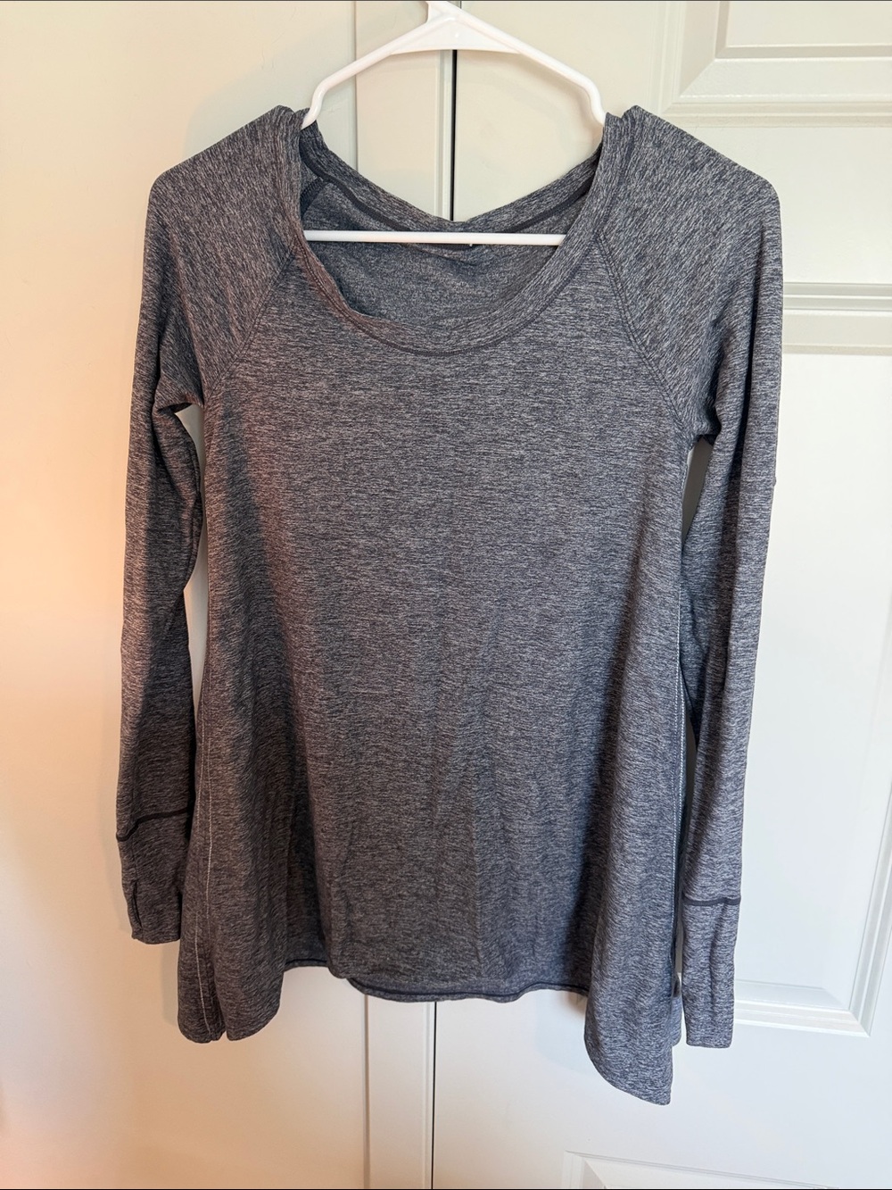 lululemon athletica Heather Gray Long-Sleeve Scoop Top